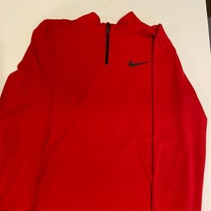 Men’s Nike dry fit quarter zip size M